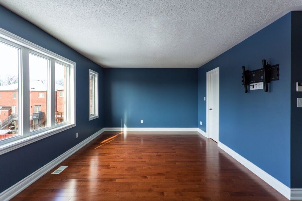 cuarto monocromático