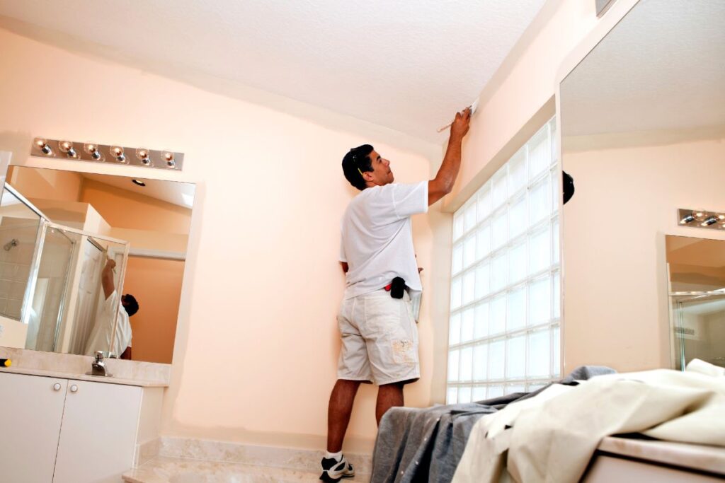 ¿Cuáles son los colores que nunca pasan de moda? 4 Pintar baño